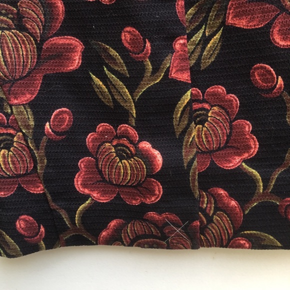 Ann Taylor black floral pencil skirt in fall colors 4 NWOT - Picture 4 of 5